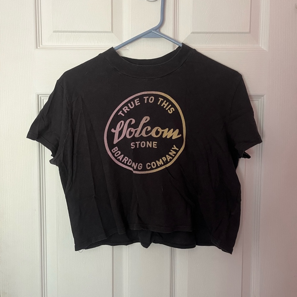 Volcom Cropped Tee Shirt